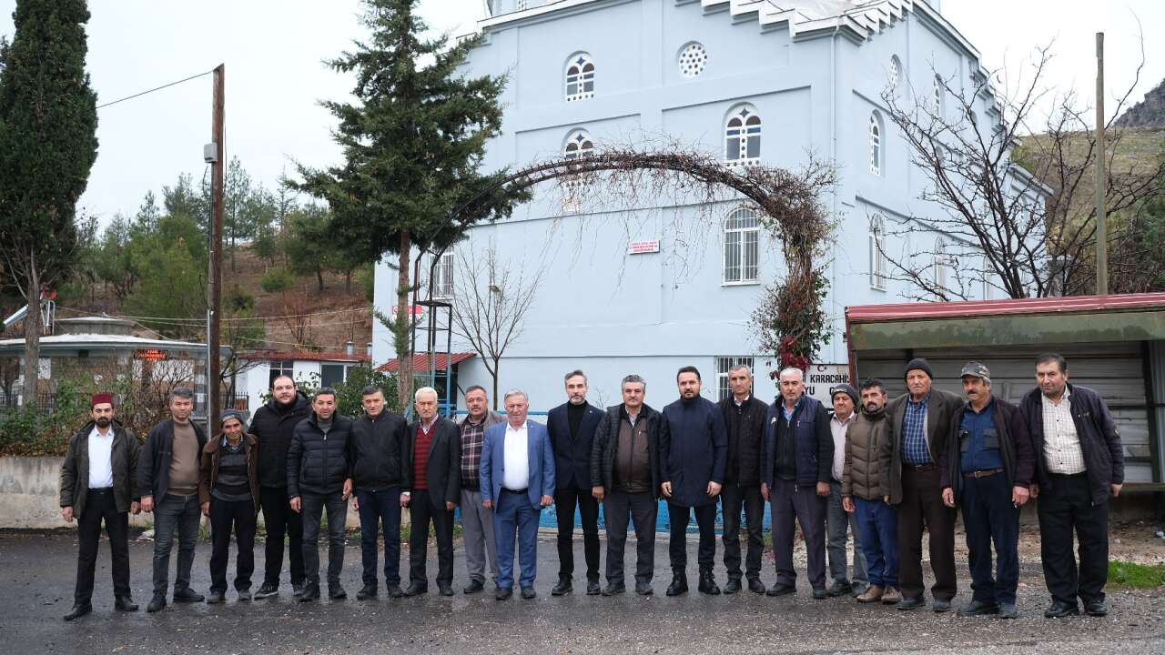 Ak Parti Uşak İl Başkanı Yaşar, Aşağı Karacahisar'ı Ziyaret Etti