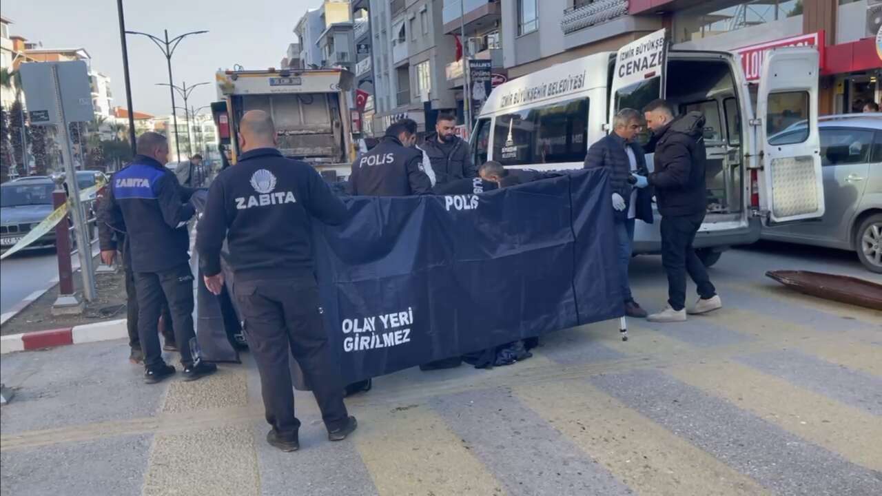 Çöp kamyonunun çarptığı kadın öldü