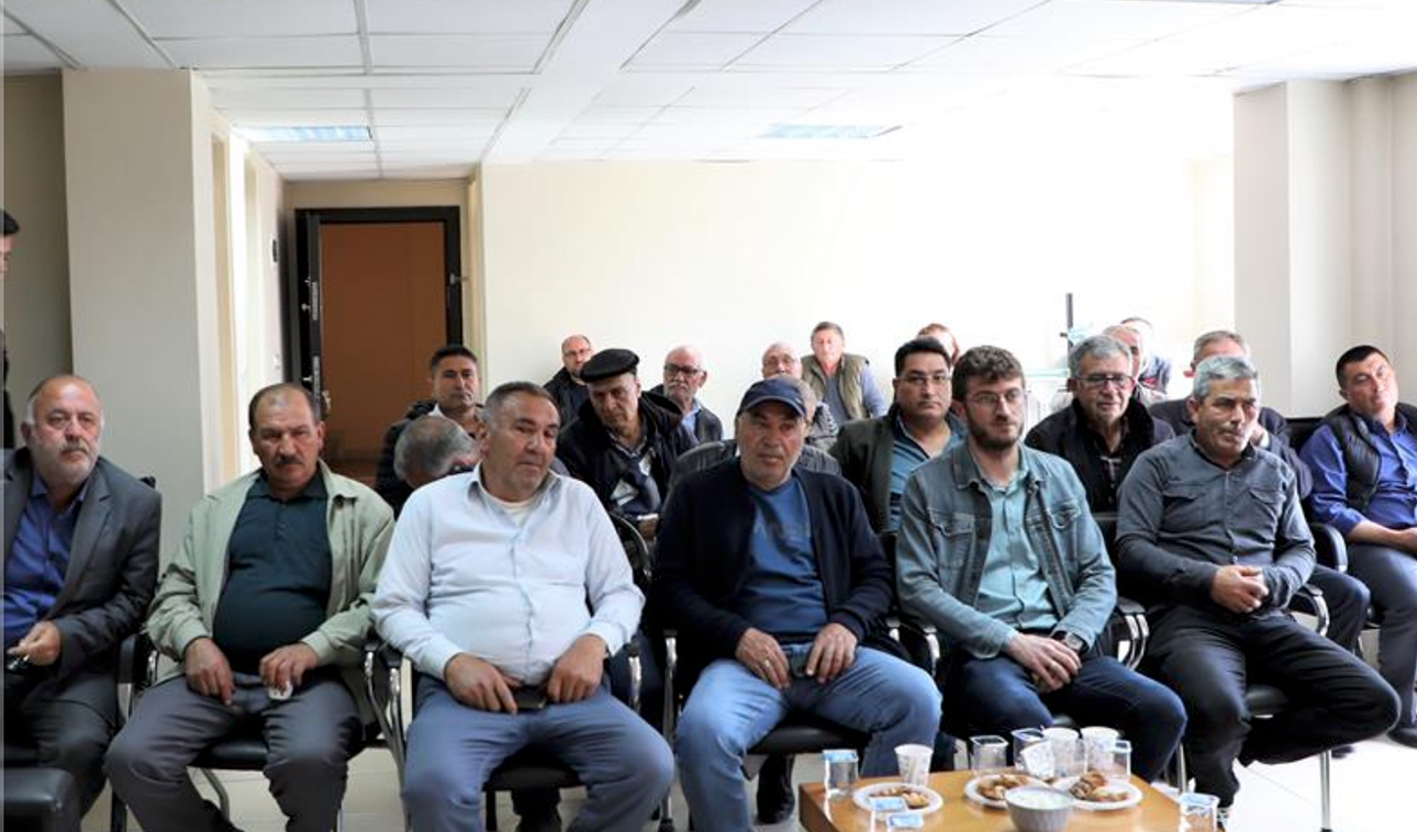 Uşaklı Çiftçilere Yeni Nesil Dijital Toprak Analiz Cihazı Tanıtılıyor
