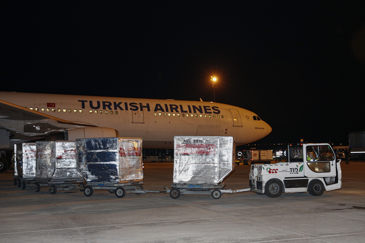 ANKARA - Yurt dışından Ankara'ya getirilen oylar ATO Congresium'a ulaştı