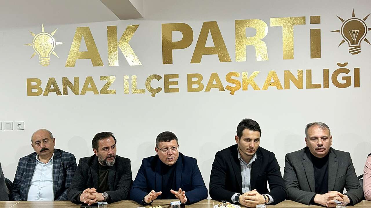 AK Parti Banaz’da 3 kademe toplantısı yapıldı