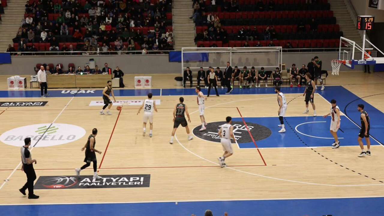Bargello Uşak Basketbol Son Anda Kaybetti "68-70"