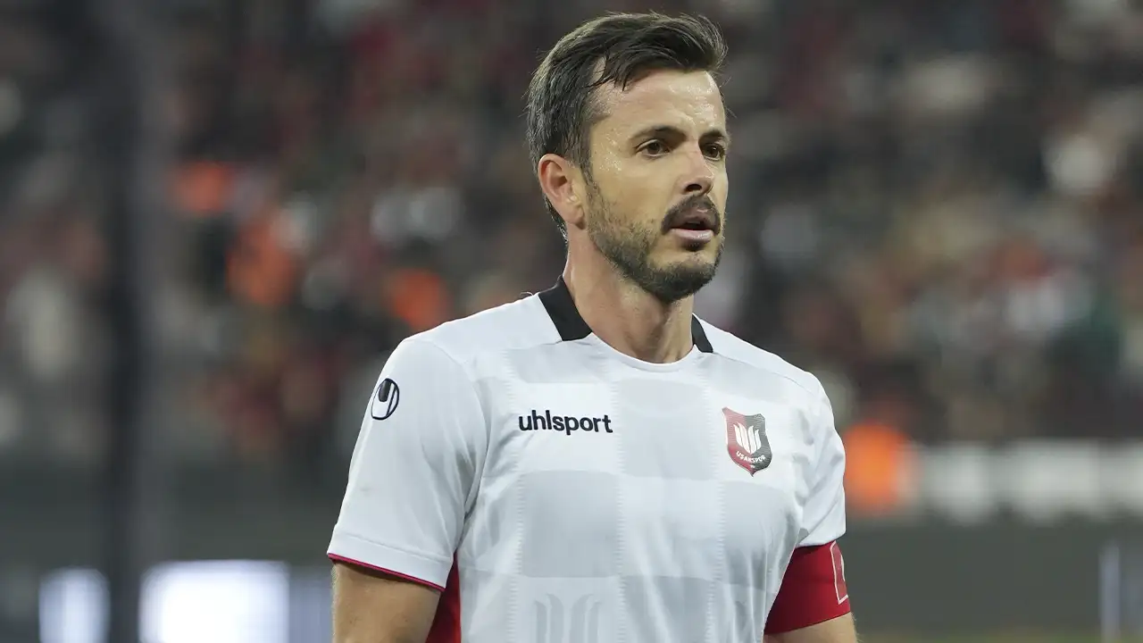 Ahmet Buğrahan Tuncay Uşakspor'a veda etti