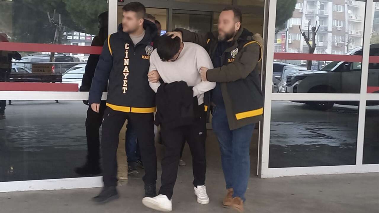 Kuyumcuda yapılan silahlı soyguna ilişkin 2 şüpheli yakalandı