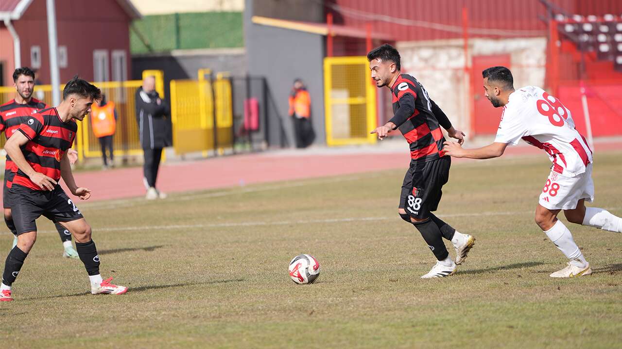 Uşakspor’da mağlubiyet sonrası istifa sesleri "0-2"