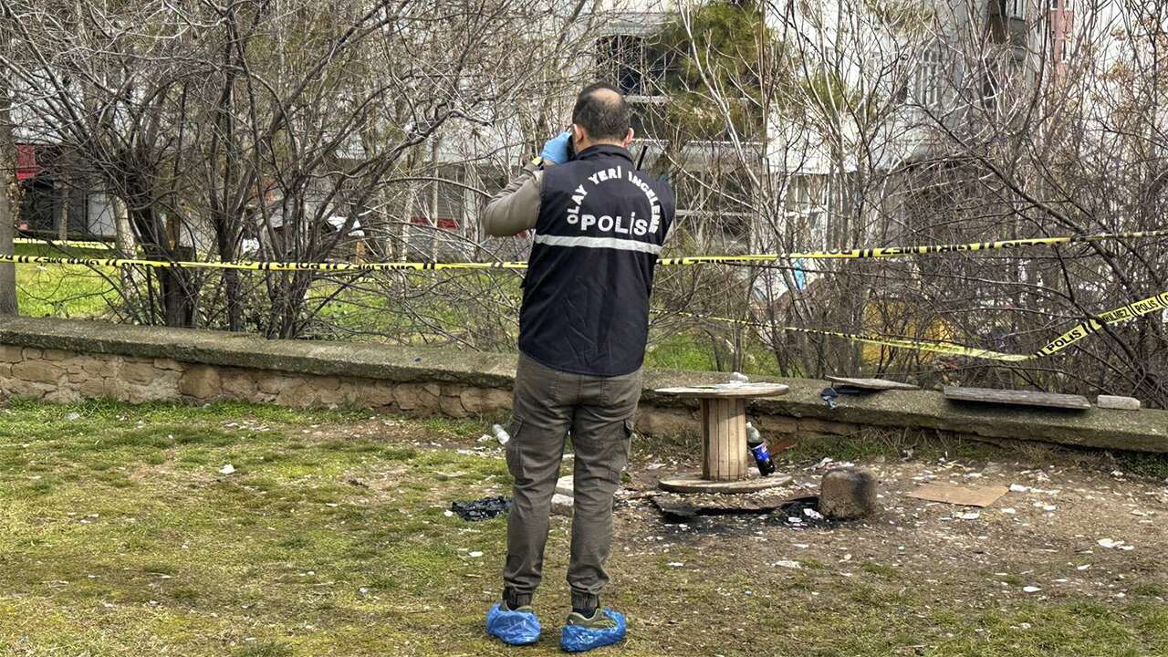 Uşak'ta Millet Bahçesi'nde erkek cesedi bulundu!