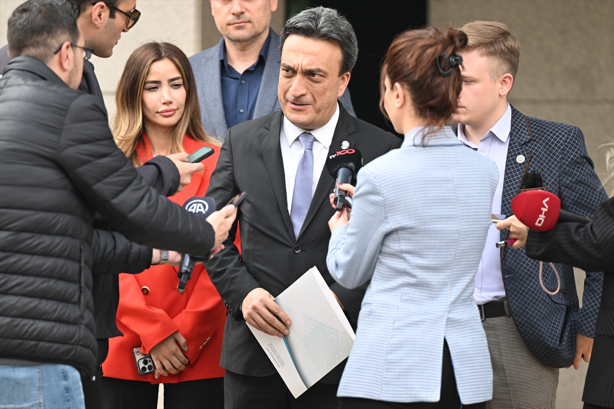 ANKARA - Muharrem İnce'nin cumhurbaşkanı adaylığından çekilme dilekçesi YSK'ye teslim edildi
