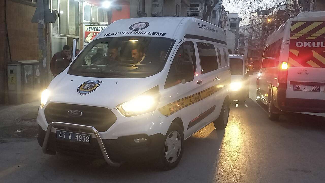 Manisa'da kendisinden haber alınamayan Ali Çivili evinde ölü bulundu