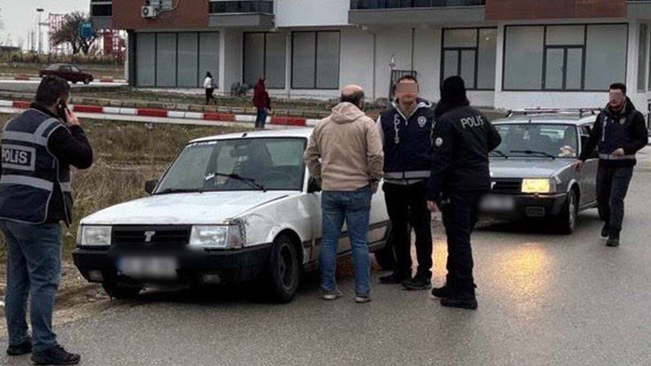 Polis'ten okul çevrelerinde sıkı denetim