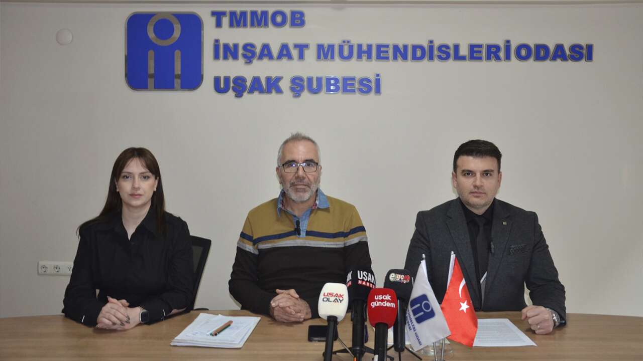 Uşak'ta İnşaat Mühendisleri deprem riskine dikkat çekti