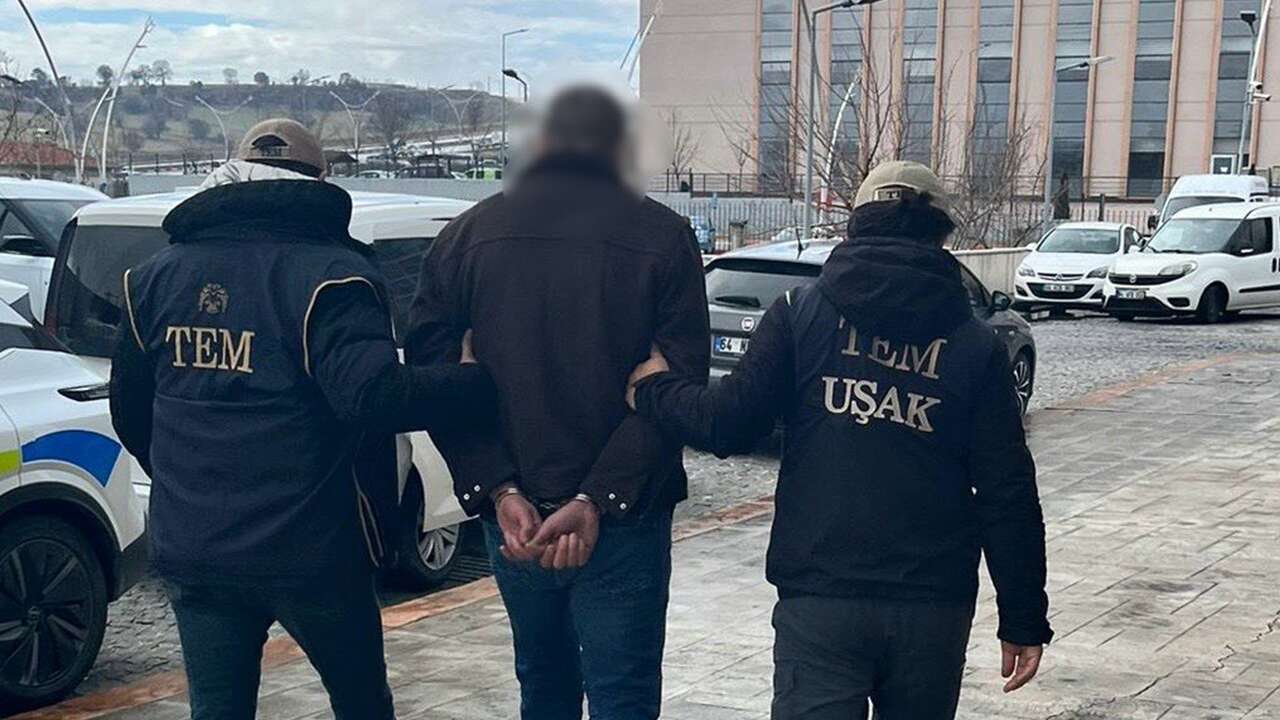 Uşak'ta 13 yıl hapis cezası bulunan FETÖ firarisi yakalandı