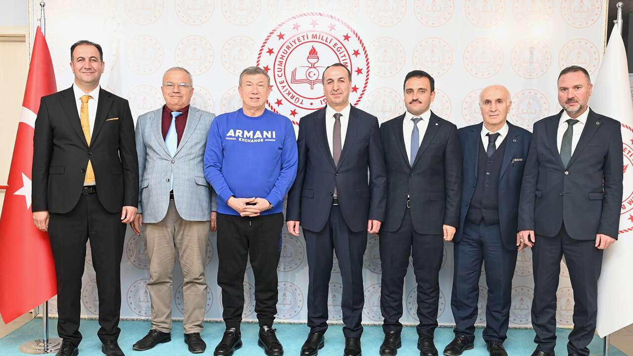 Tanju Çolak’tan İl Milli Eğitim Müdürlüğü’ne Ziyaret