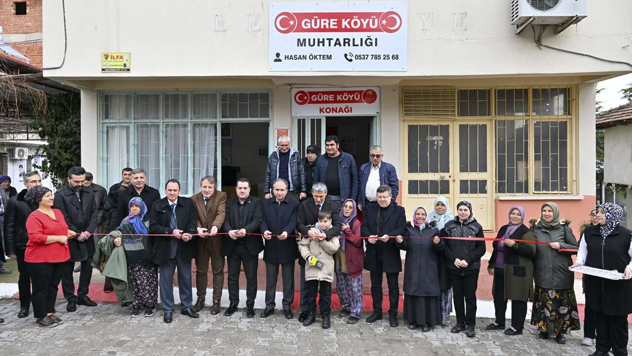 Vali Aktaş yenilenen Güre Köy Konağın'ın açılışını yaptı