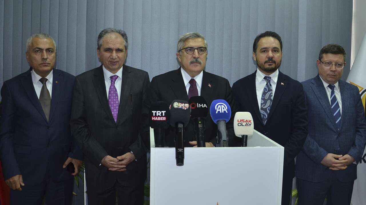 Yayman Uşak'ta konuştu: "Niye CHP'ye değil, niye bize oy vermediler onun peşindeyiz"