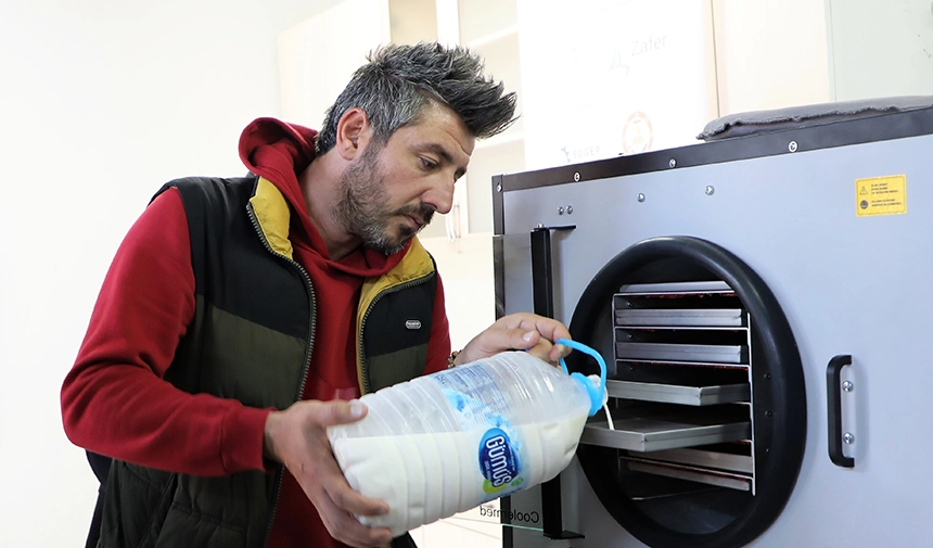 Uşak Tarım Orman Müdürlüğünden, Buzağı Ölümlerine Karşı Yeni Teknoloji!