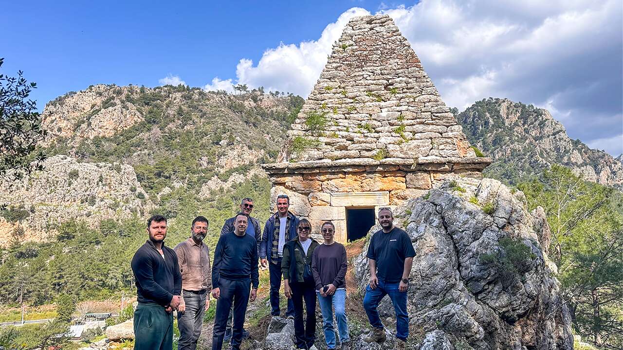 Marmaris'teki 2 bin yıllık piramit mezar koruma altına alınıyor