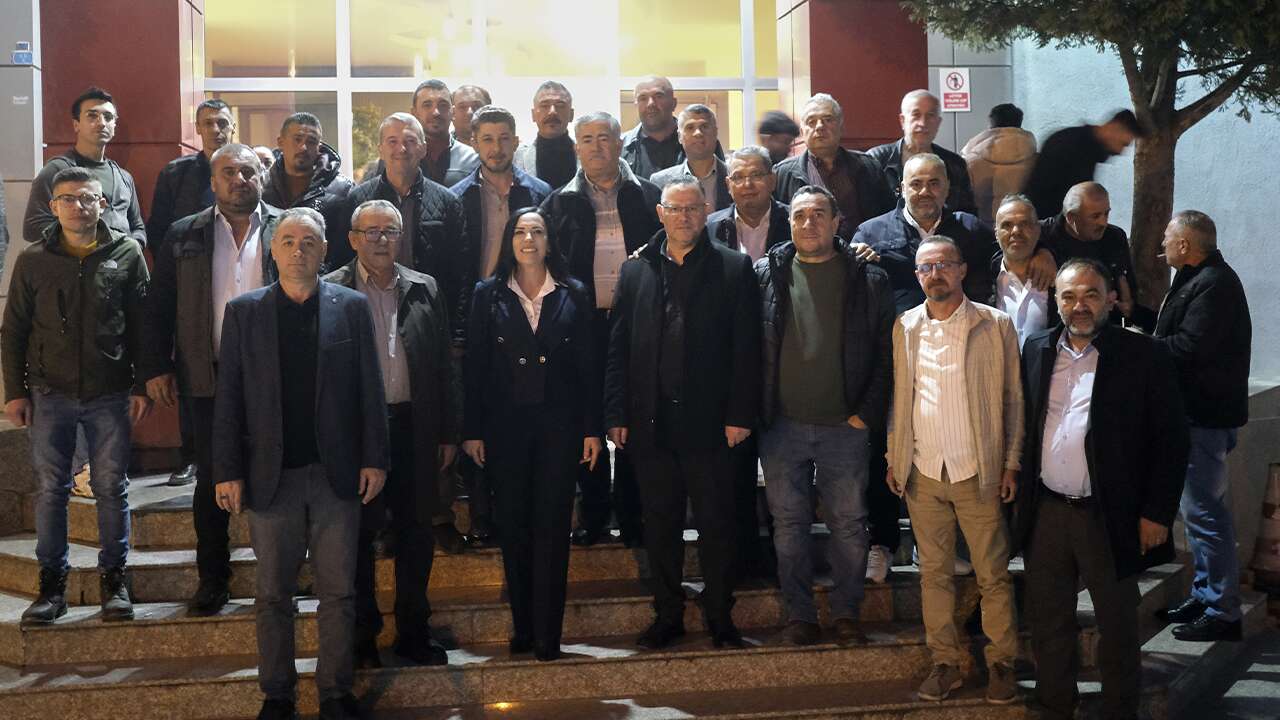 Uşak İnşaatçılar ve Esnaf Sanatkarlar Odası Seçimi Öncesi Başkan Adayı Şengül Sayan’a Yoğun İlgi