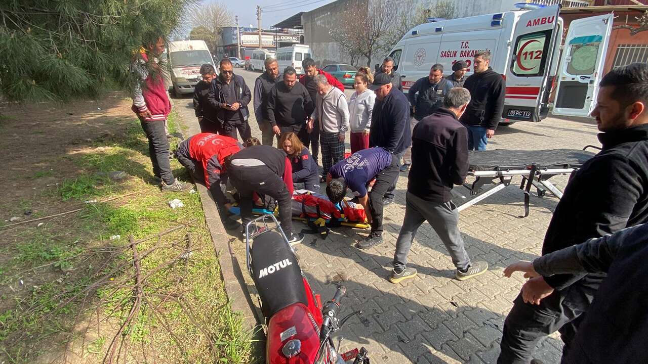 Aydın'da meydana gelen motosiklet kazasında 3 kişi yaralandı