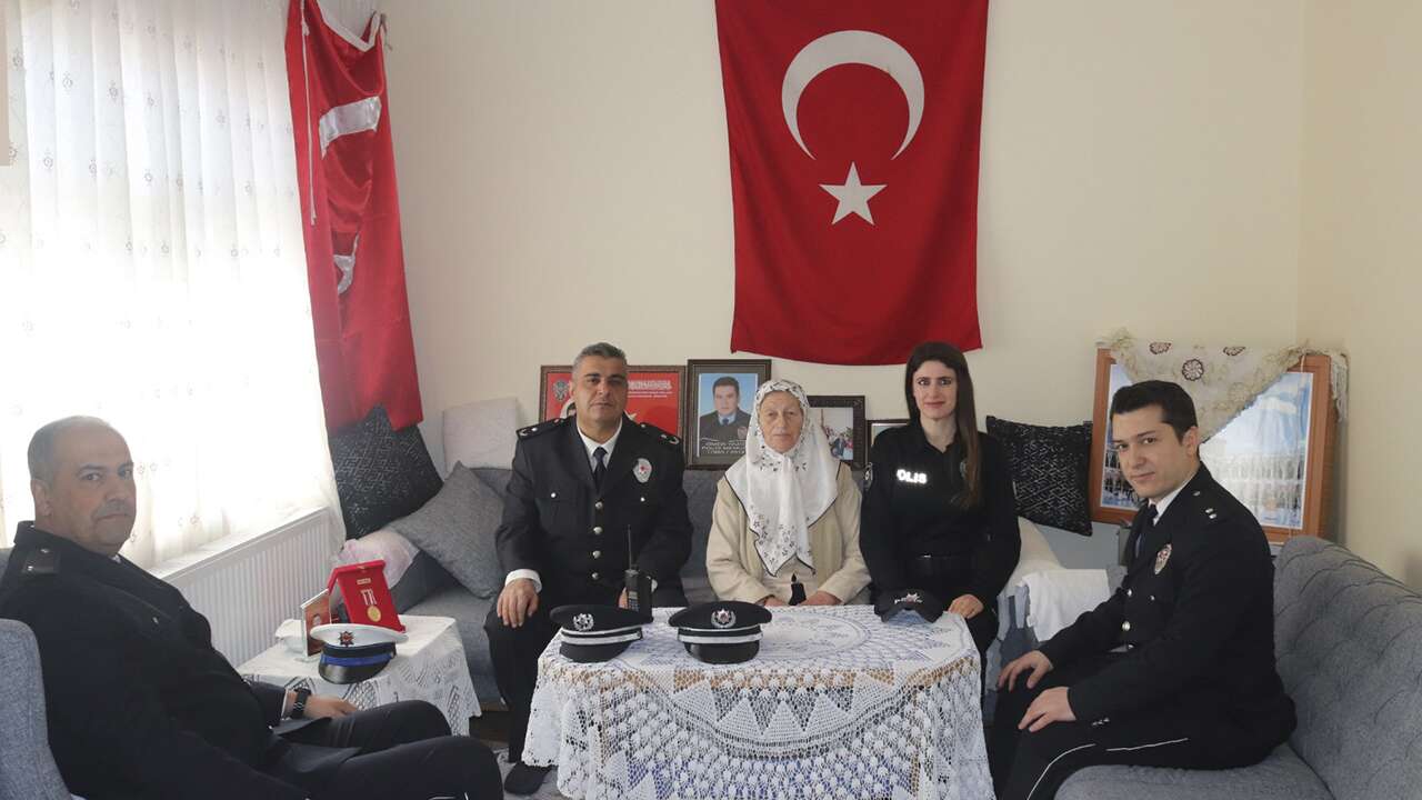 Banaz Emniyeti’nden Şehit Ailelerine Anlamlı Ziyaret