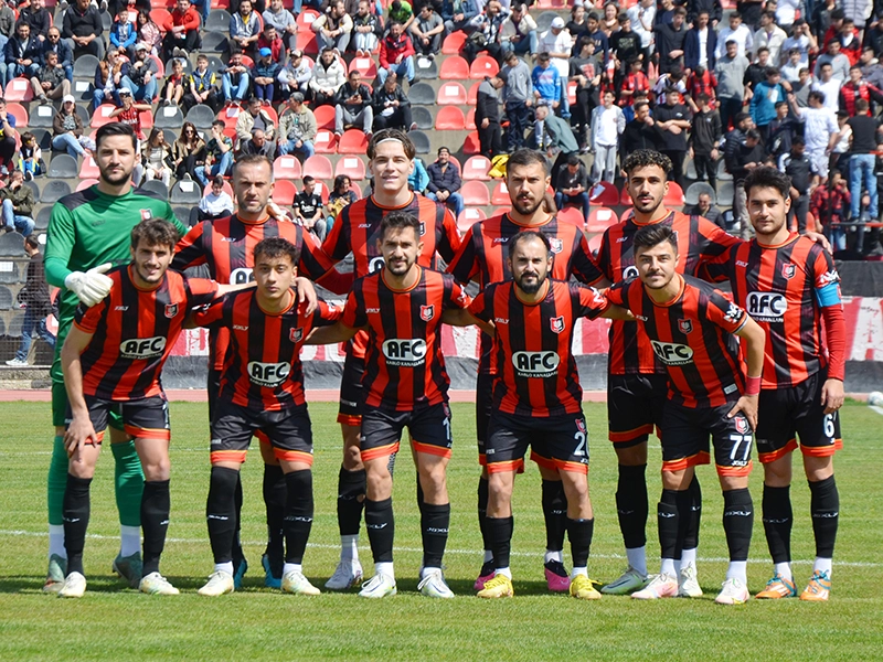 Uşakspor, Bu Sezon Son Kez Taraftarının Önüne Çıkıyor