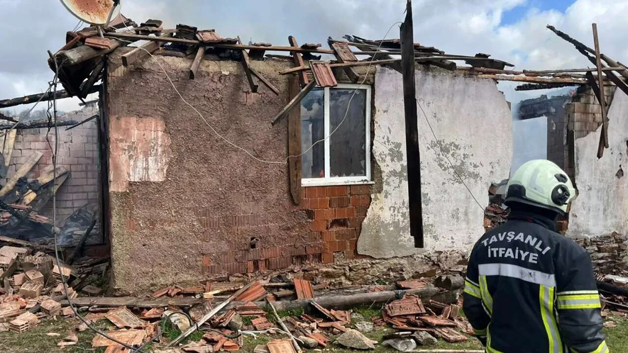 Kütahya'da evde çıkan yangında 1 kişi öldü