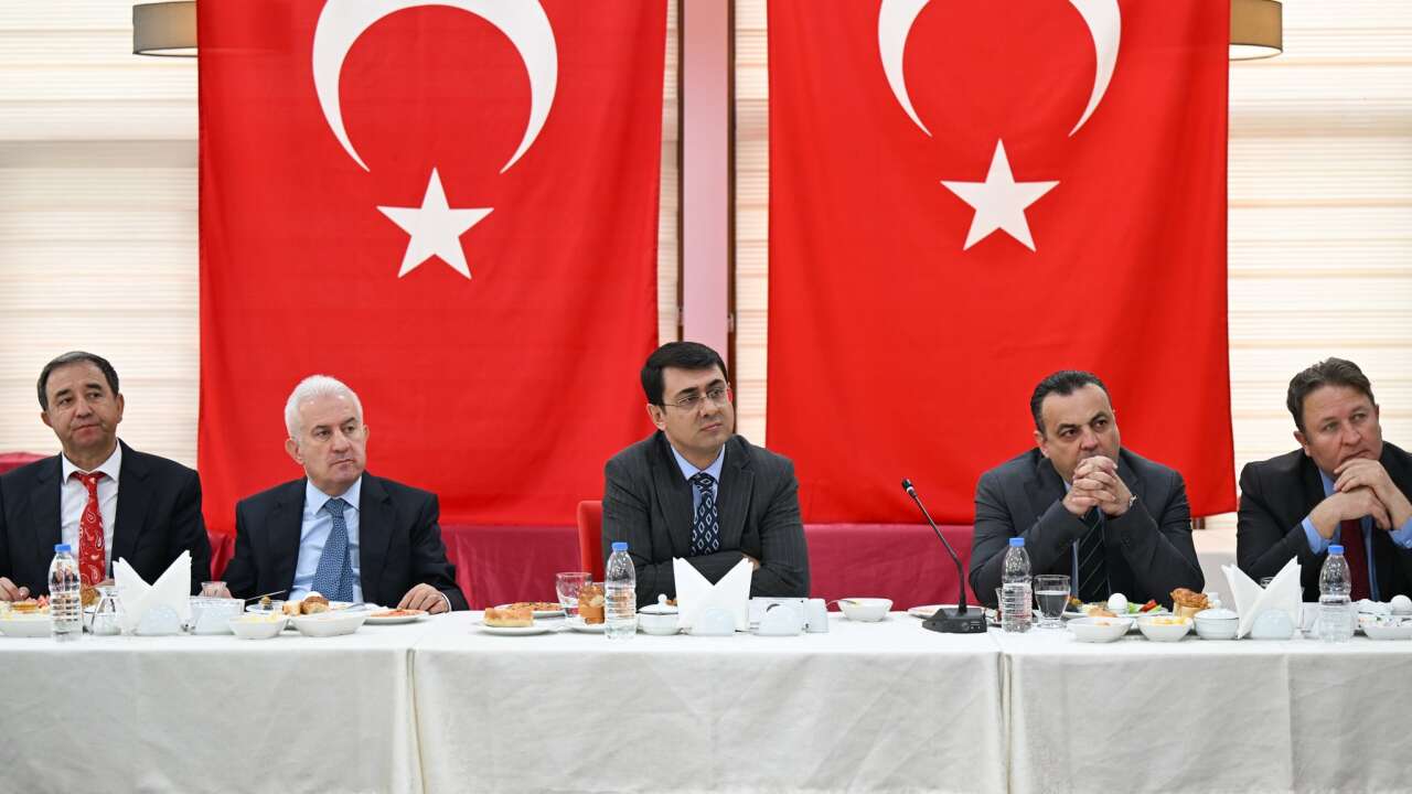 Vali Serdar Kartal, medya çalışanlarıyla  bir araya geldi