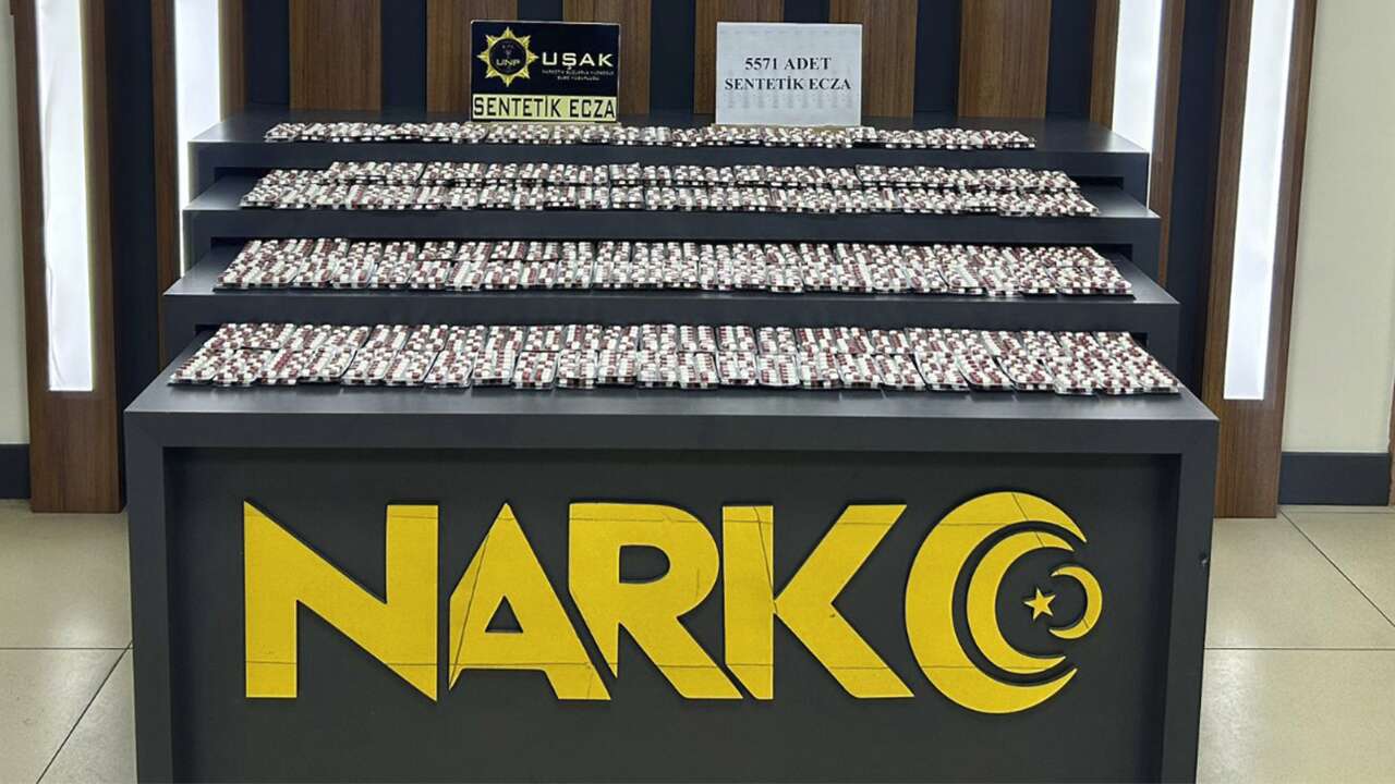 Uşak’ta 5 bin 571 adet sentetik ecza ele geçirildi