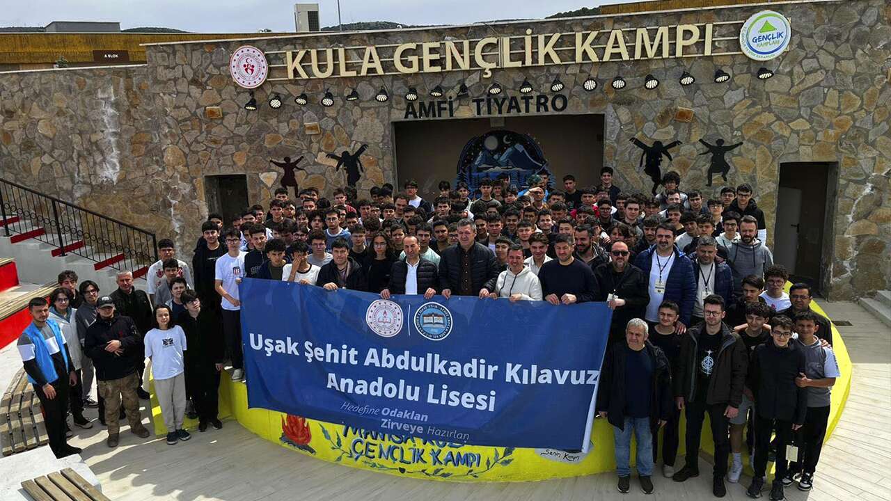 ŞAKAL öğrencileri Kula kampında sınava hazırlanıyor