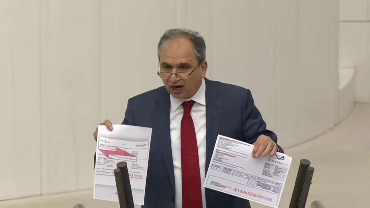 Güneş: “Uşak Belediyesi’nin Özgür Özel’e aldığı Mercedes’i iade edin”