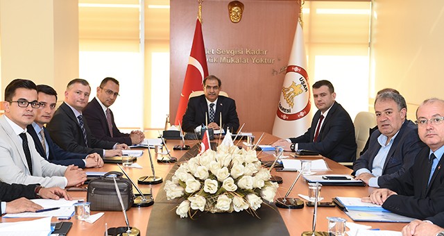 “Ticari Reklam ve Haksız Ticari Uygulamalar Yönetmeliği” İle İlgili Toplantı Vali Salim Demir, Başkanlığında yapıldı