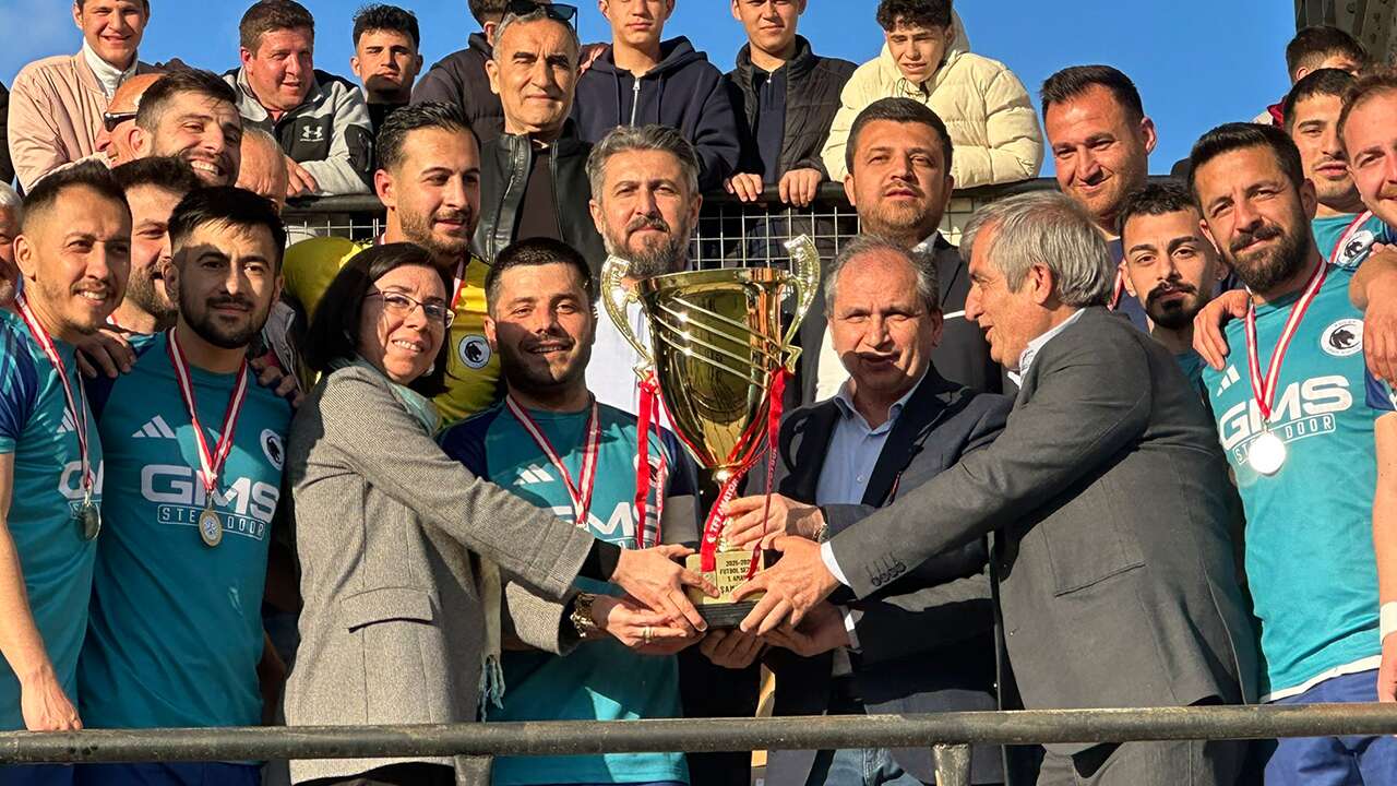 Uşak 1.Amatör Ligin'de şampiyon "Asil 64 Spor"