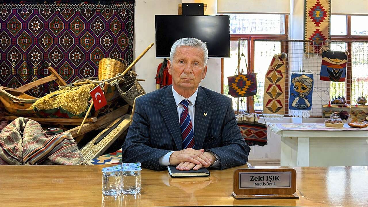 Eşme Belediye Başkanvekilliğine Zeki Işık seçildi