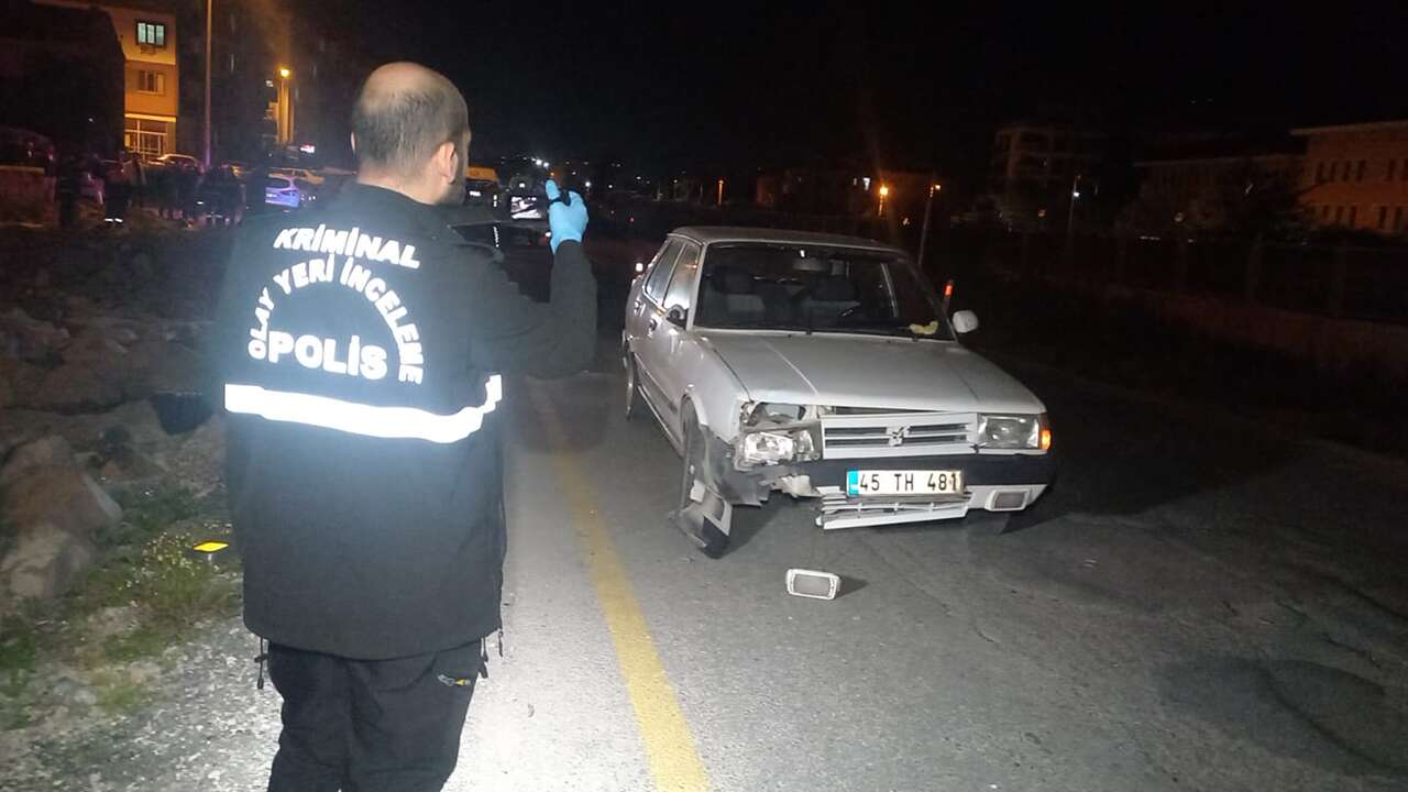 Manisa'da otomobilin çarptığı yaya hayatını kaybetti
