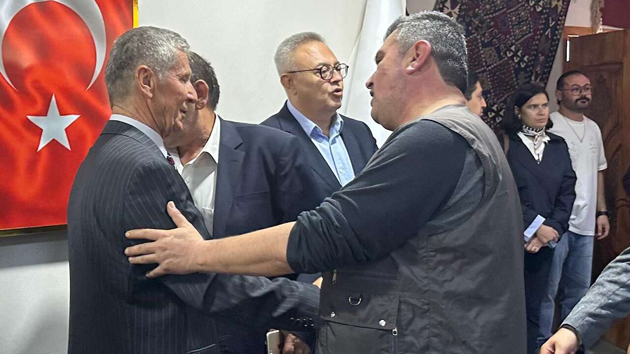 AK Parti adayı Aydemir, Zeki Işık’ı tebrik etti