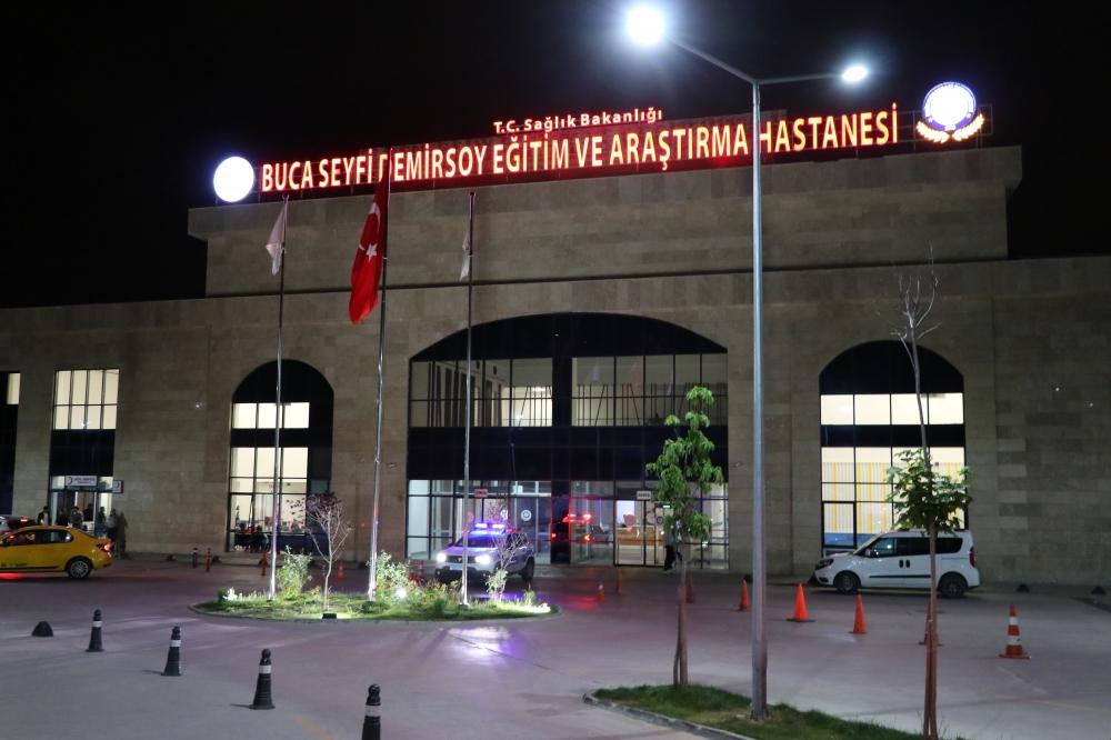 İzmir'de parktaki bıçaklı kavgada 17 yaşındaki genç öldü