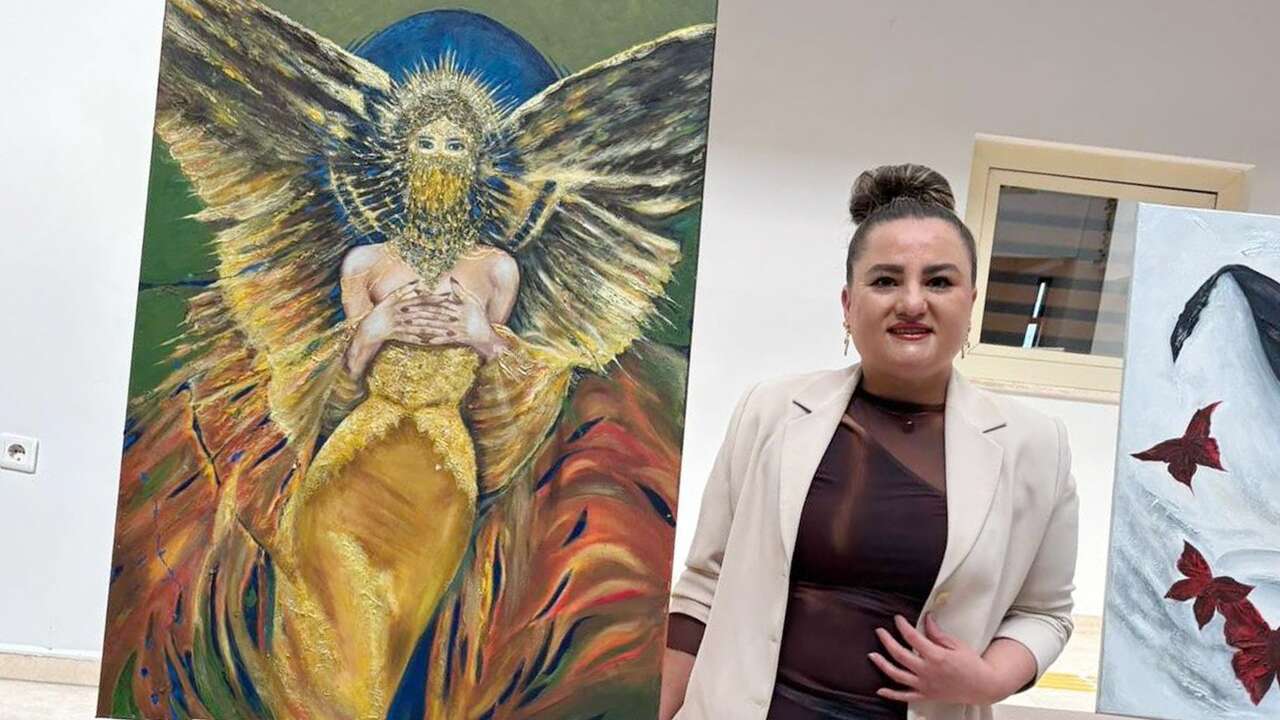 Uşak'lı Ressam Bircan Demirtaş’tan “İz Bırakan Kadın” Sergisi