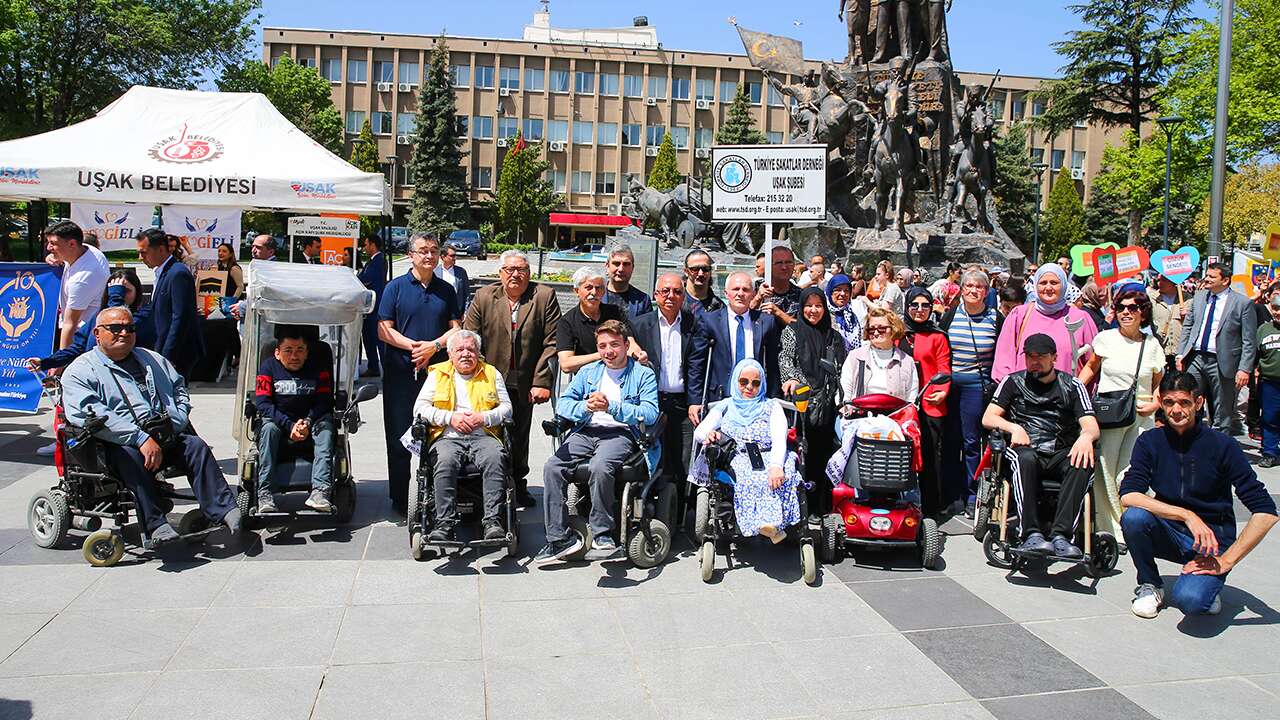 Uşak'ta Engelliler Haftası dolayısıyla yürüyüş gerçekleşti
