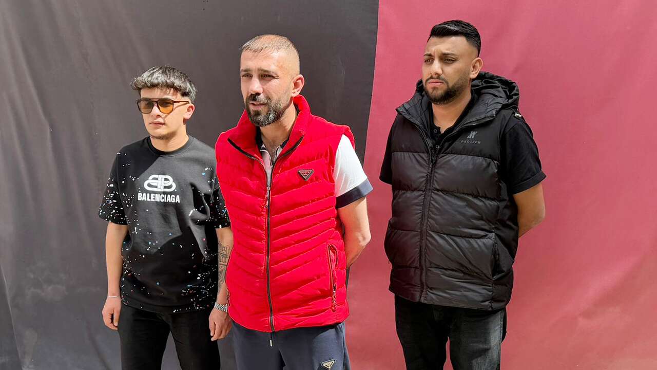 Aşigolar; "Burnumuza kötü kokular geliyor"