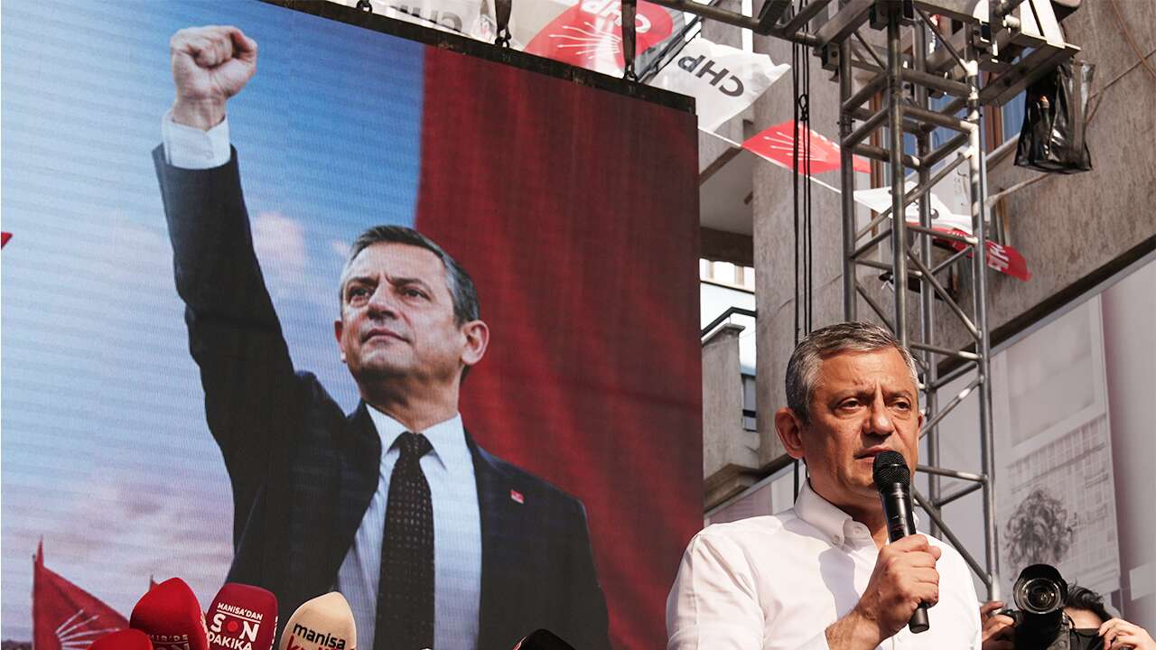 CHP TBMM Grup Başkanı Özel Manisa'da konuştu