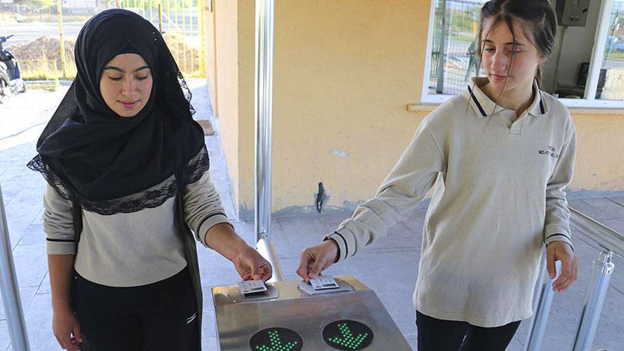 Okullarda yeni güvenlik dönemi: Turnike ve kamera sistemi geliyor