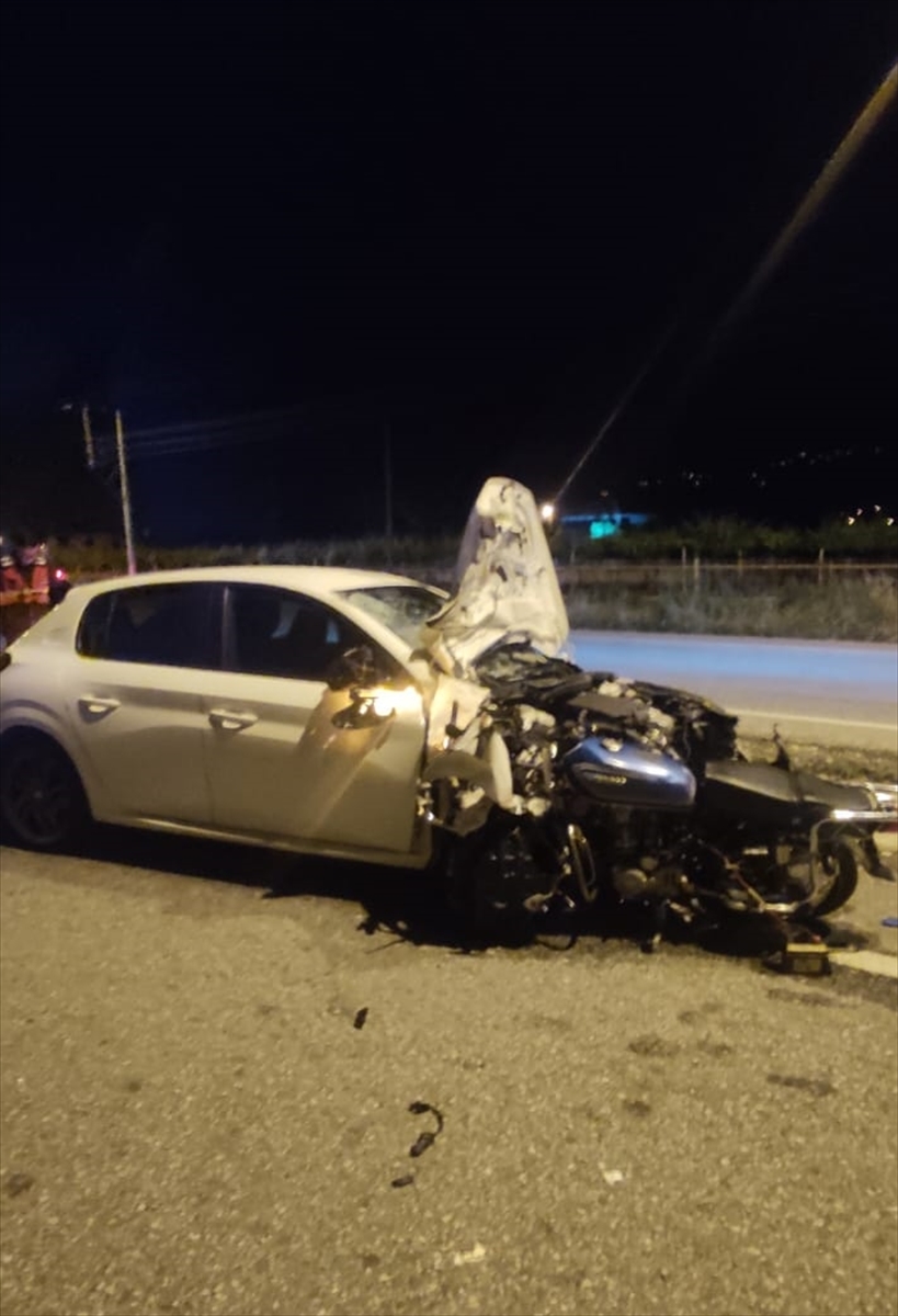 Manisa'da otomobille çarpışan motosikletin sürücüsü öldü