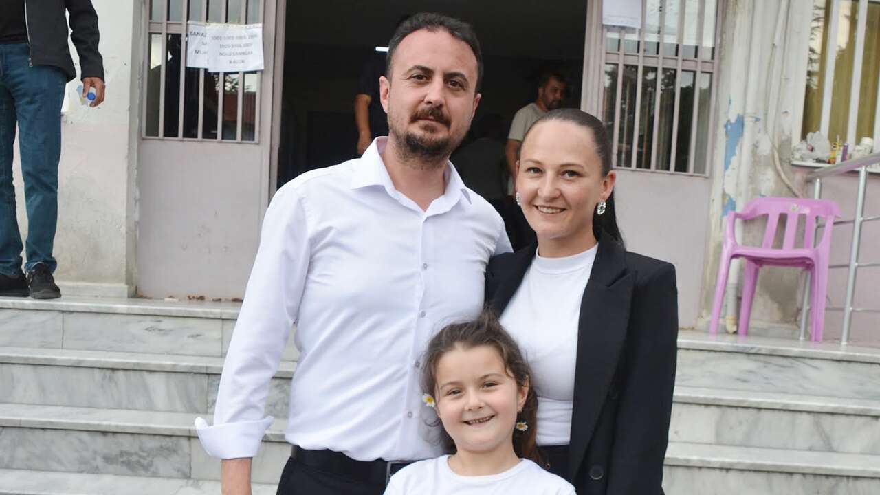Banaz’da Muhtarlık eşten eşe geçti; Şule Bayraktutan seçimi 