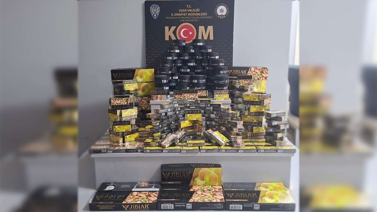 Uşak'ta 17 kilo 500 gram kaçak nargile tütünü ele 
