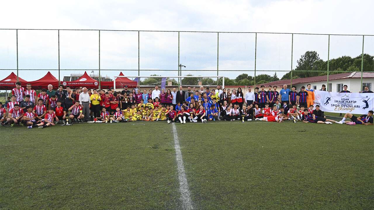 Uşak’ta İmam Hatip Okulları Spor Oyunları tamamlan