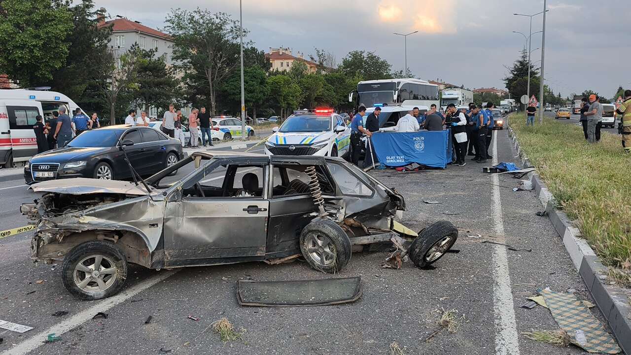 Kütahya'da trafik kazasında 1 kişi öldü, 2 kişi yaralandı