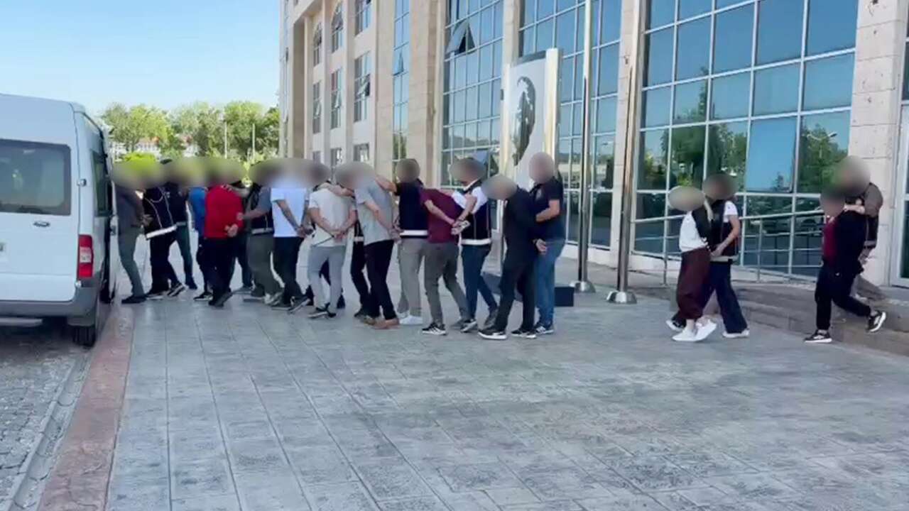 Uşak'ta uyuşturucu operasyonu; 16 kişi tutuklandı