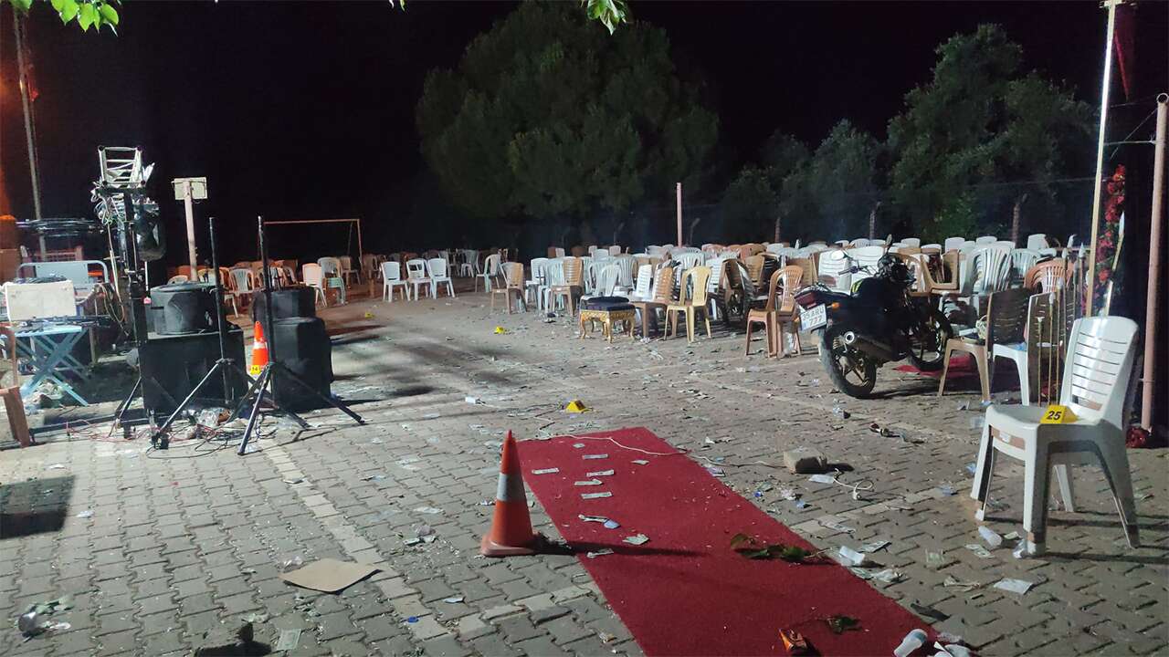 İzmir'de kına gecesine silahlı saldırıda 14 yaşındaki çocuk öldü, 4 kişi yaralandı