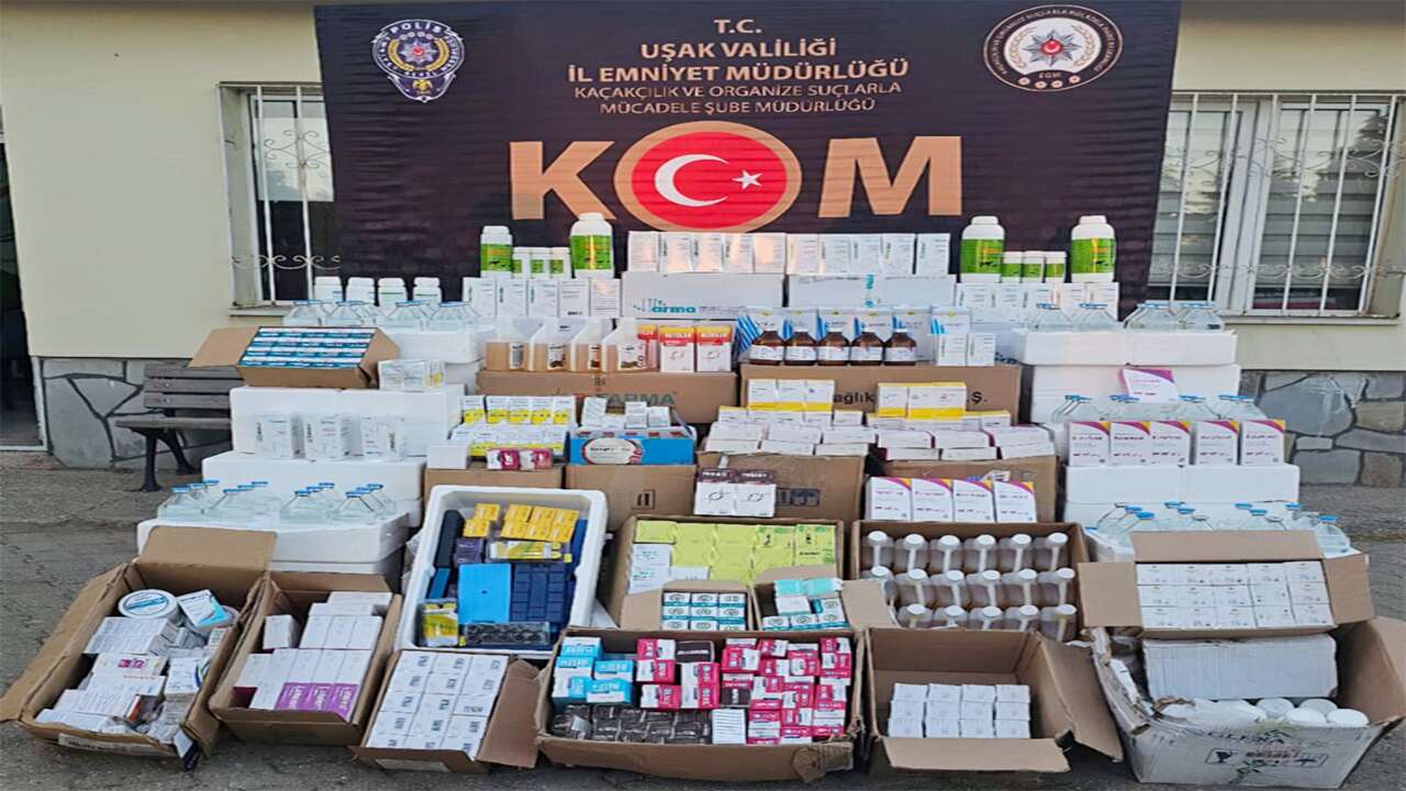 Uşak'ta son kullanma tarihi geçmiş ilaçlar ele geçirildi