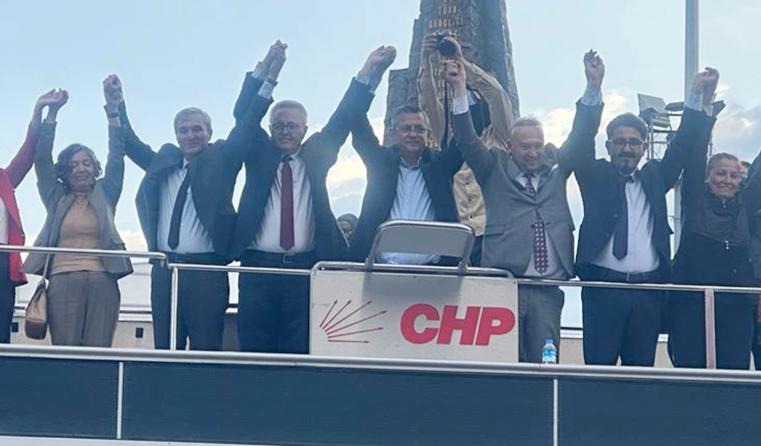 Özgür Özel; "Devletimizin Her Projesinden Gurur Duyarız, İHA'sına da, SİHA'sına da Sahip Çıkarız"