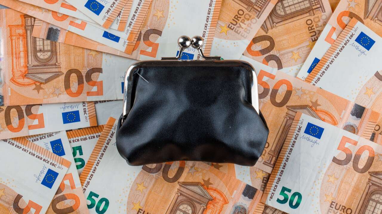 Psikologlara Göre Zengin Olmanın Sırrı Bu İki Alışkanlıkta Gizli